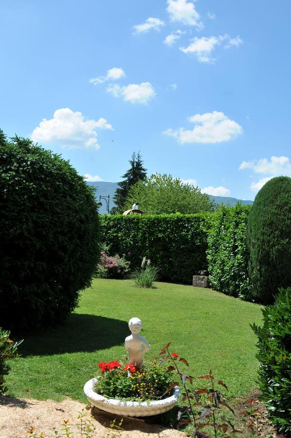 Auberge Du Roselet Duingt Exterior foto